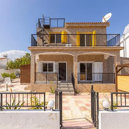 Ayia Thekla Sea Breeze Villa