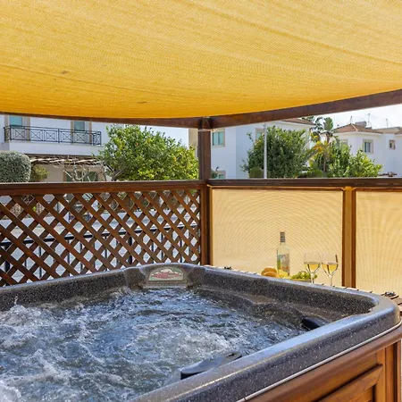 Βίλα Ayia Thekla Sea Breeze *