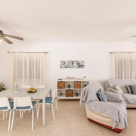 Ayia Thekla Sea Breeze