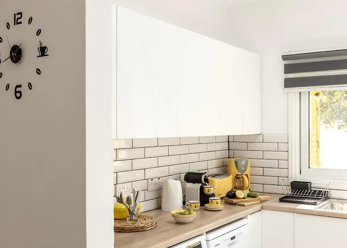 Ayia Thekla Sea Breeze 圣纳帕