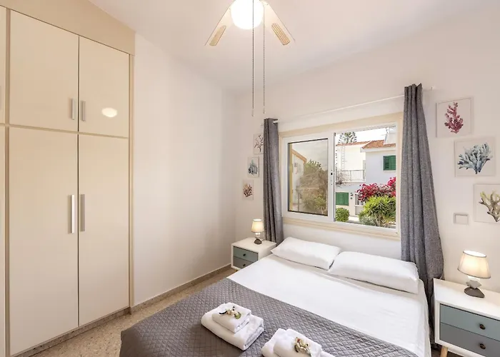 Ayia Thekla Sea Breeze * 圣纳帕