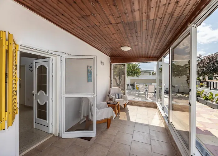 Ayia Thekla Sea Breeze 别墅 *