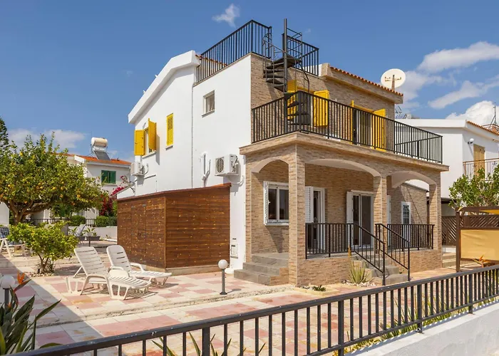 Vila Ayia Thekla Sea Breeze *